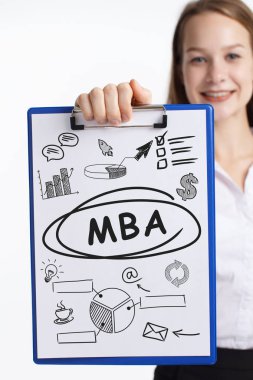 İş, teknoloji, internet ve ağ kavramı. Anahtar kelime gösterilen genç girişimci: Mba