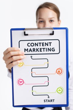 İş, teknoloji, internet ve ağ kavramı. Genç KBB