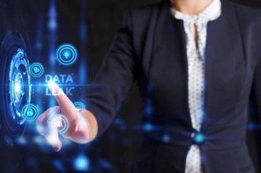 İş, Teknoloji, İnternet ve ağ konsepti. Genç işadamı geleceğin sanal ekranı üzerinde çalışıyor ve yazıyı görüyor.: 