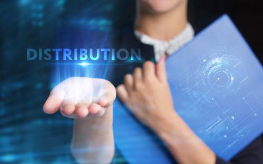 İş, Teknoloji, İnternet ve ağ konsepti. Genç işadamı geleceğin sanal ekranı üzerinde çalışıyor ve yazıyı görüyor.: 