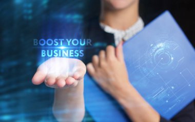 İş, Teknoloji, İnternet ve ağ konsepti. Genç işadamı geleceğin sanal ekranı üzerinde çalışıyor ve yazıyı görüyor.: 