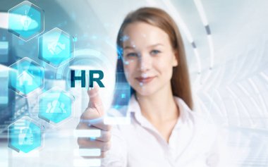 İş, Teknoloji, İnternet ve ağ konsepti. Genç işadamı geleceğin sanal ekranı üzerinde çalışıyor ve yazıyı görüyor: