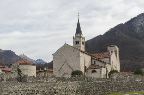 Venzone Itália Dezembro 2018 Catedral Medieval Batistério Venzone Medida Que — Fotografia de Stock