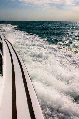 sainling tekne yakın çekim