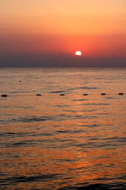 akdeniz üzerinde gün batımı şafak tan önce gökyüzü