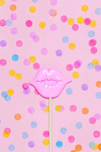 Fondo Confeti Creativo Con Labios Rosados Brillante Festivo Vista Superior —  Fotos de Stock