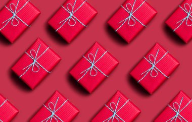 Noel minimal desen. Mevcut hediye kutularından yapılan modadesen.