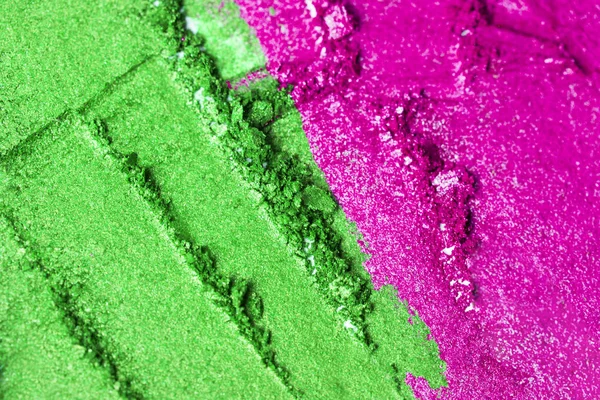 Розовый и зеленый теней для глаз, изолированный на белом — стоковое фото
