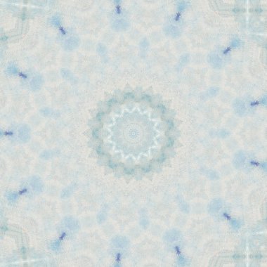 Eski boyanın dokusu ve alçı çatlakları arka planda.