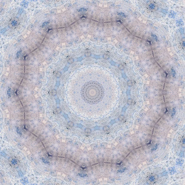 Eski boyanın dokusu ve alçı çatlakları arka planda.