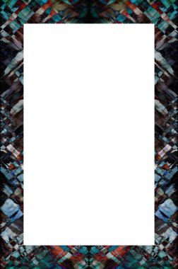 Eski boyanın dokusu ve alçı çatlakları arka planda.