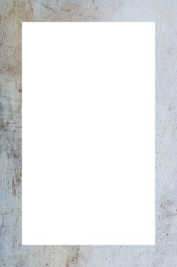 eski yıpranmış alçı duvar boya ile