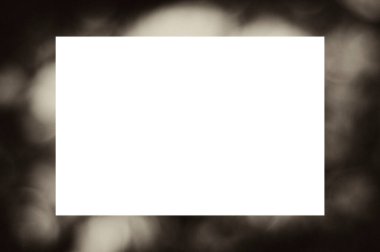 Resim veya metin için ortasında boşluk olan eski grunge desenli çerçeve.  