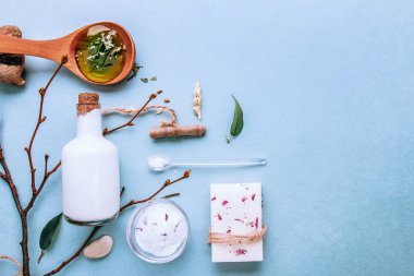 Doğal Spa sabun keçi süt. El yapımı, organik sabun, vücut bakımı. flatlay