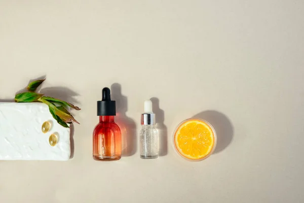 Natural cosmetic with vitamin C. Skin beauty health care concept. Bio organic product. Flat lay — Stock Photo, Image