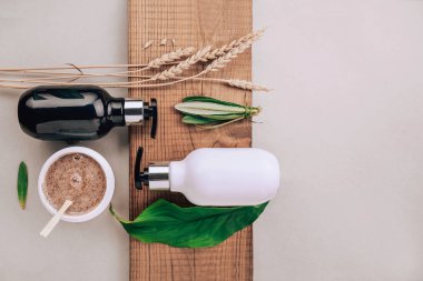 Spa bakımları ve vücut bakımı için düz bir kompozisyon. Masaj, Spa lüksü. Sağlıklı vücut bakımı