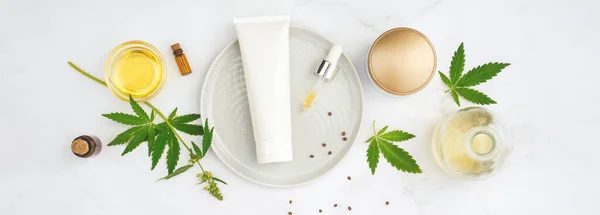 Cosmetics CBD oil. Cosmetic Products with cannabis Oil, tincture Flat lay — Stock Photo, Image
