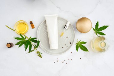 Kozmetik CBD yağı. Esrar yağlı kozmetik ürünleri, tentür düzlüğü