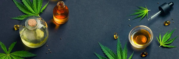 Medicinsk Cbd Olja Svart Trendig Bakgrund Med Cannabisblad Begreppet Medicinsk — Stockfoto