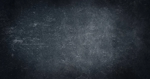 Siyah eski püskü dokulu arka plan doku eski kağıt. Boş arka plan tasarım afiş etkisi çizikler. Koyu siyah arka plan tasarımı için