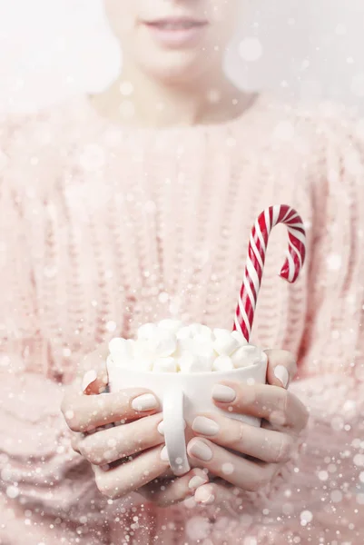 Christmas New Year Drink White Mug Marshmallows Female Hands Knitted — Stock Photo, Image