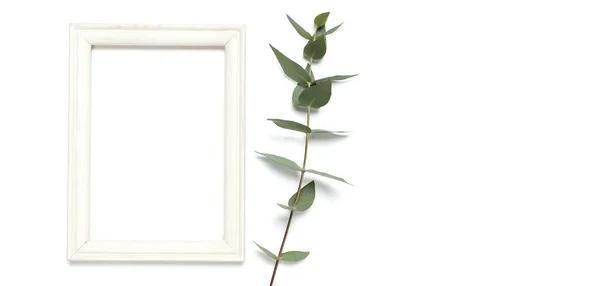 White Wooden Photo Frame Green Eucalyptus Leaves White Background Flat — Stock Photo, Image