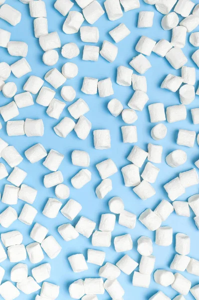 Şekerleme Dokusu Desen Mavi Arka Planda Beyaz Tatlı Şekerlemeler Üst — Stok fotoğraf
