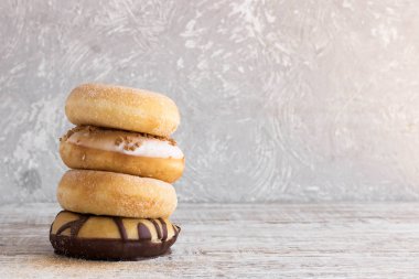 Bir yığın çeşitli börekler