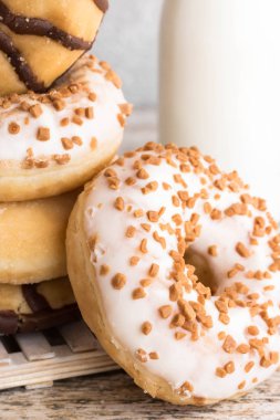 Bir yığın çeşitli börekler