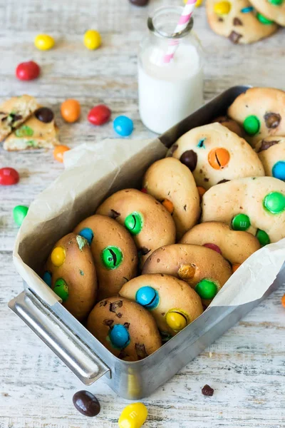 Biscuits Américains Faits Maison Avec Des Bonbons Chocolat Colorés — Photo