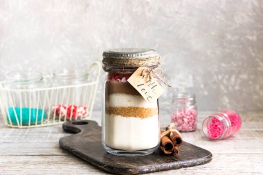 Sevgililer günü için bankada yazıt 