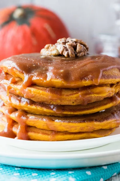 Spicy Pumpkin Pancakes Salted Caramel Topping Walnuts — Stock Photo, Image