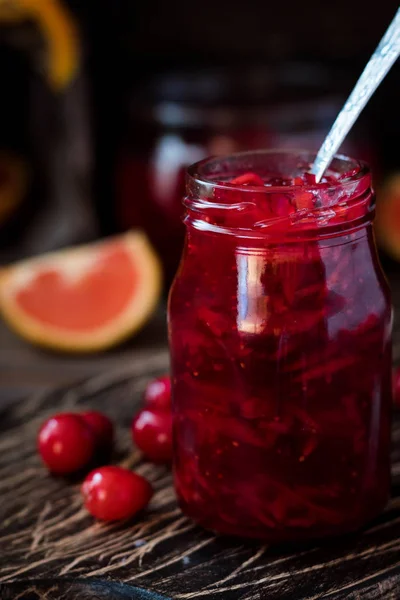 Salsa Picante Arándano Naranja Para Carne Sobre Fondo Madera Oscura —  Fotos de Stock