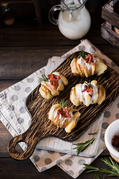 Aperitivo Papas Horno Con Tocino Yogur Fresco — Foto de Stock