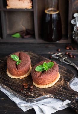 Çikolata ve kahve çekirdeği kek