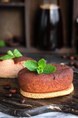 Çikolata ve kahve çekirdeği kek