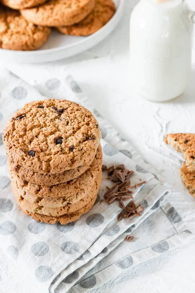 Biscuits classiques à l'avoine au chocolat — Photo