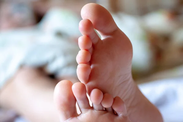 Dedos de los hombres, uñas de los pies saludables — Foto de Stock