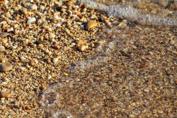 sahilde deniz çakıl renkli granit