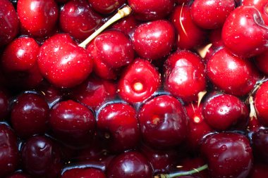 Akşam yemeği peçetesi ve yaz havlusu için harika, olgun, kırmızı, tatlı, yakın plan.