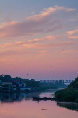 Sabah erkenden nehirde