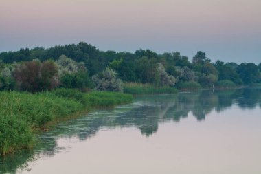 Sabah erkenden nehirde