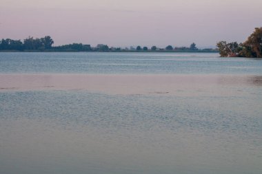 Sabah erkenden nehirde