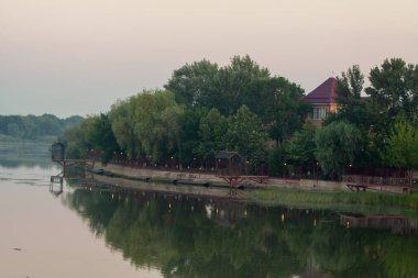 Sabah erkenden nehirde