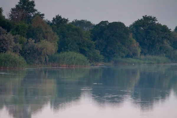 Sabah erkenden nehirde