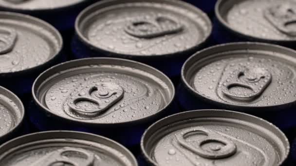 Footage water droplets on can of soda or beer rotate background. — Stock Video