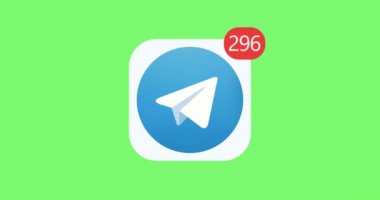 Samara, Rusya Federasyonu - 4 Ağustos 2018: Editör animasyon. Telgraf logo simge counter mesaj, takipçileri ile. Telgraflar en popüler anında haberciler bir.