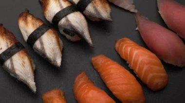 taze suşi yemek arka plan döndürmek