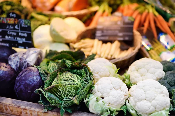 Produtos Hortícolas Biológicos Frescos Mercado Agrícola Estrasburgo França Mercado Agrícola — Fotografia de Stock