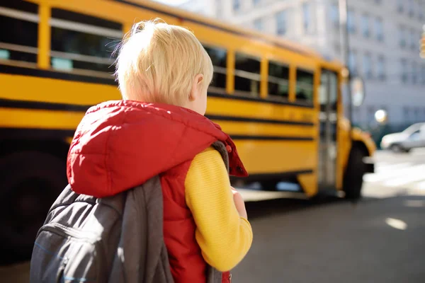 Pupil Schoolbag Yellow School Bus Background Back School — Stock Photo, Image